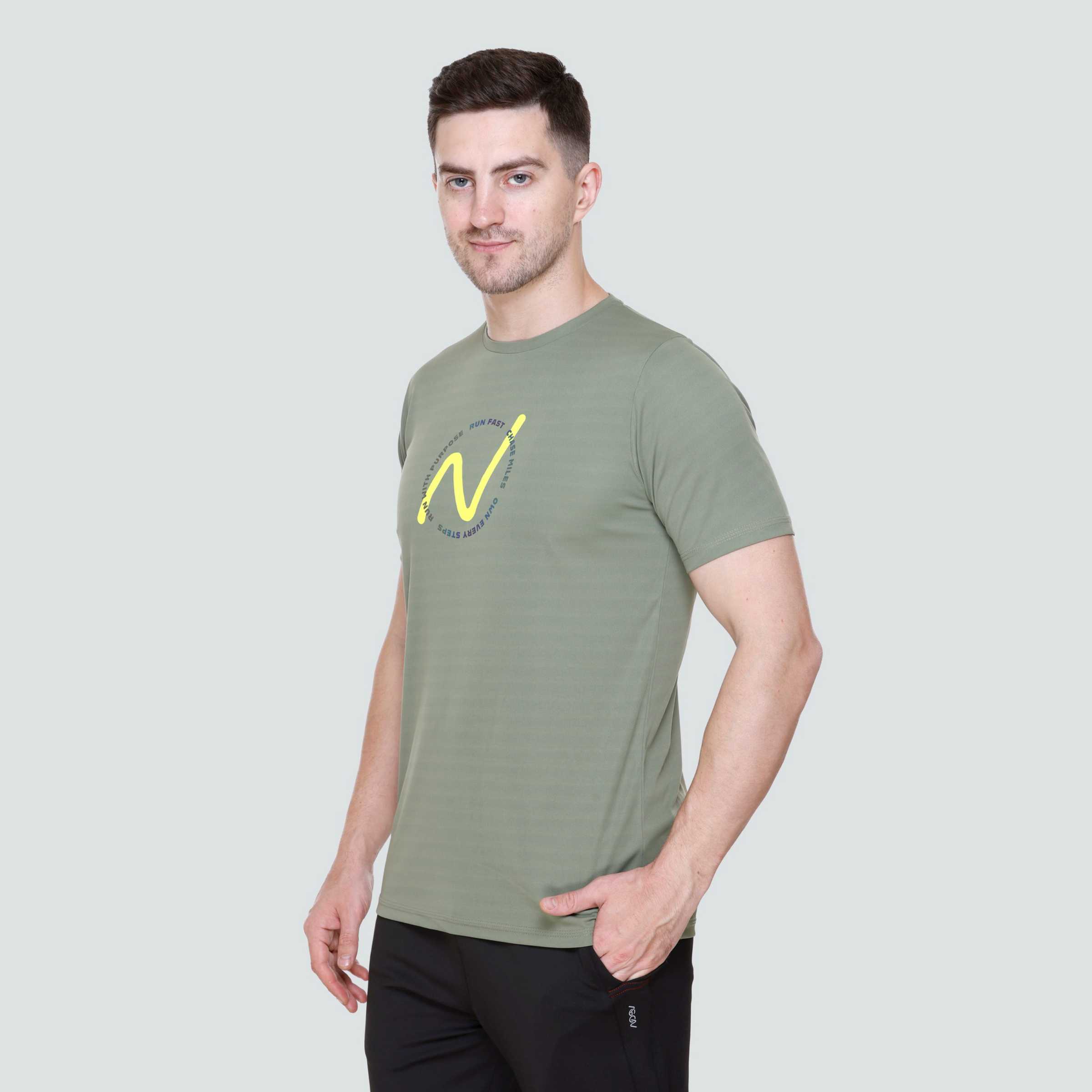 MENS GRAPHIC T-SHIRT AT24 102