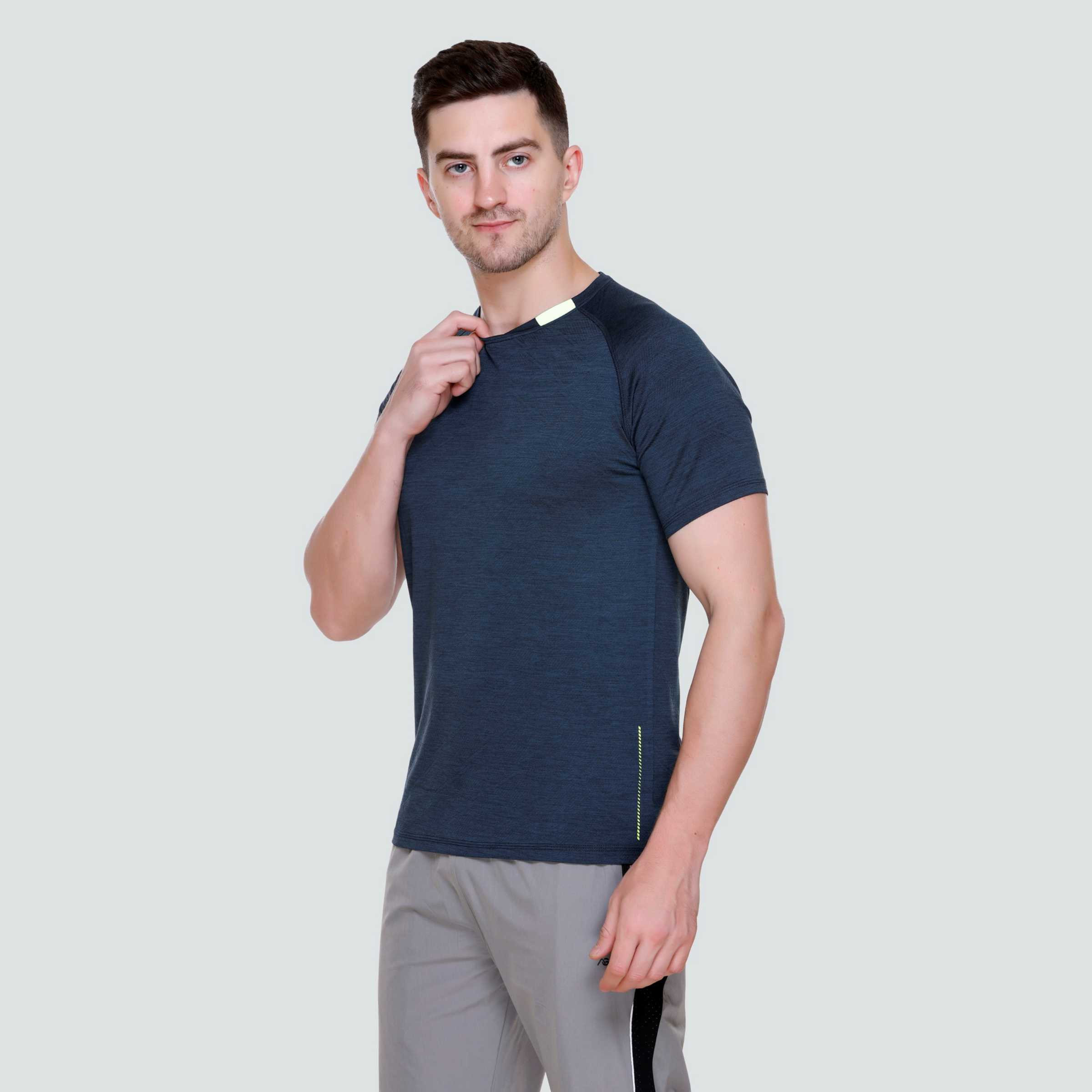 MENS PERFROMANCE T-SHIRT AT24 126