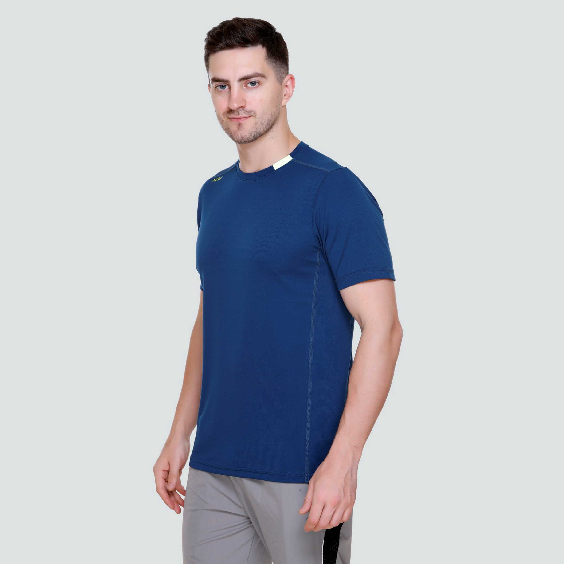 MENS PERFROMANCE T-SHIRT AT24 134