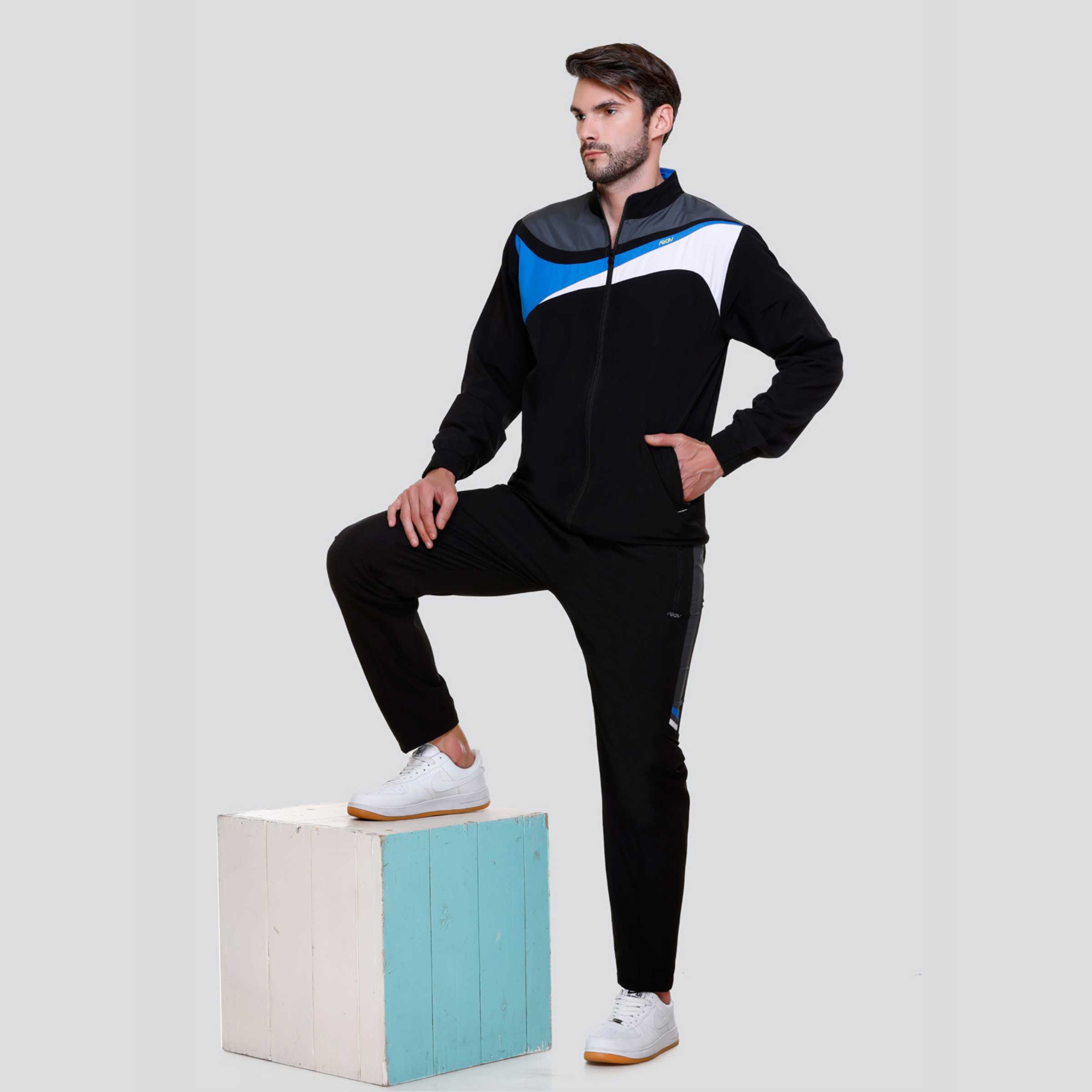 MENS PERFORMANCE TRACKSUIT - ATS 402